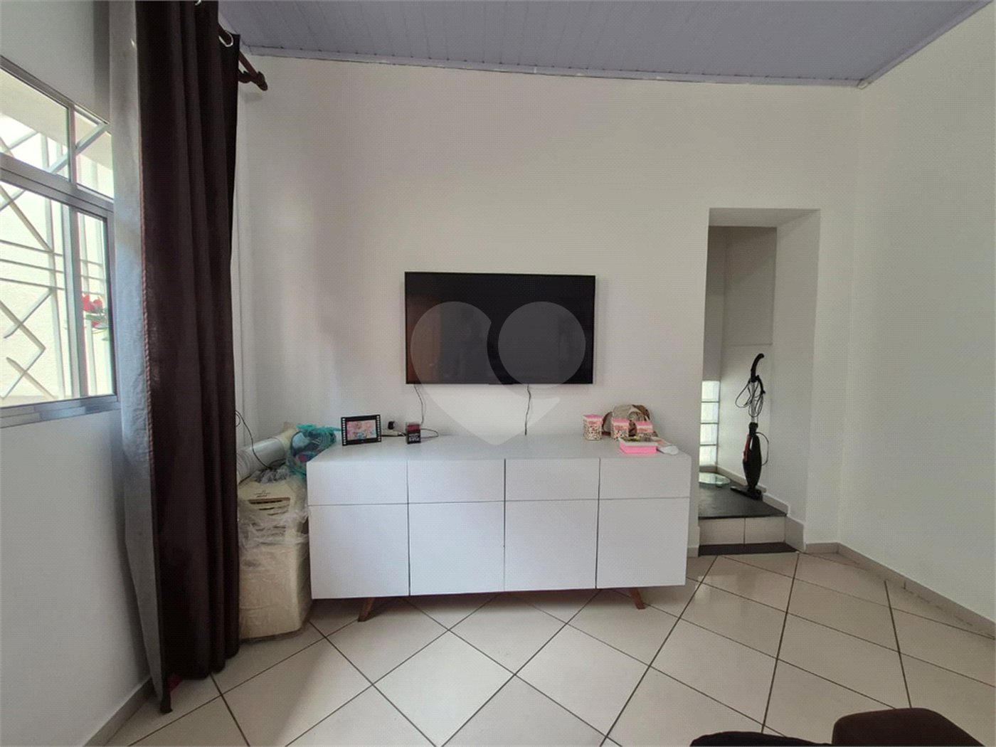 Casa à venda com 4 quartos, sendo 1 suíte, no condomínio Residencial Alto da Lapa II, São Paulo - SP