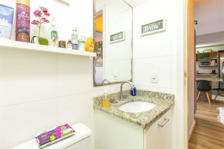 Apartamento à venda com 2 quartos, sendo 1 suíte,  em Bosque da Saúde, São Paulo, SP