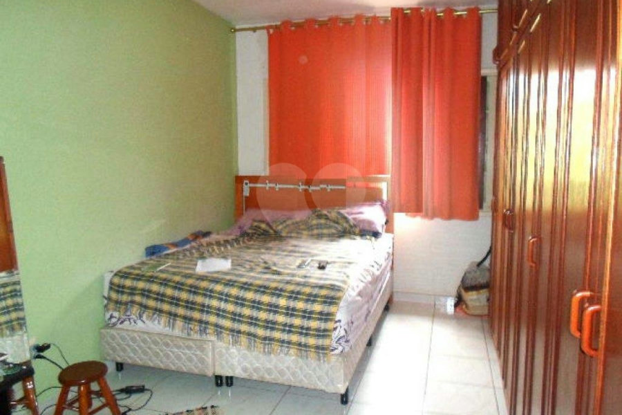 Sobrado à venda com 3 quartos, sendo 1 suíte, em Parque Edu Chaves, São Paulo, SP