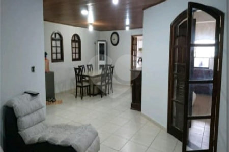 Sítio à venda com 4 quartos, sendo 2 suítes, em Biritiba Ussu, Mogi das Cruzes, SP