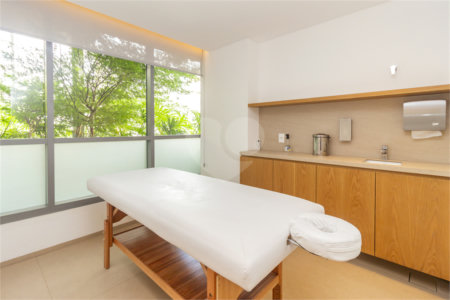 Apartamento à venda com 3 quartos, sendo 2 suítes, em Cerqueira César, São Paulo, SP