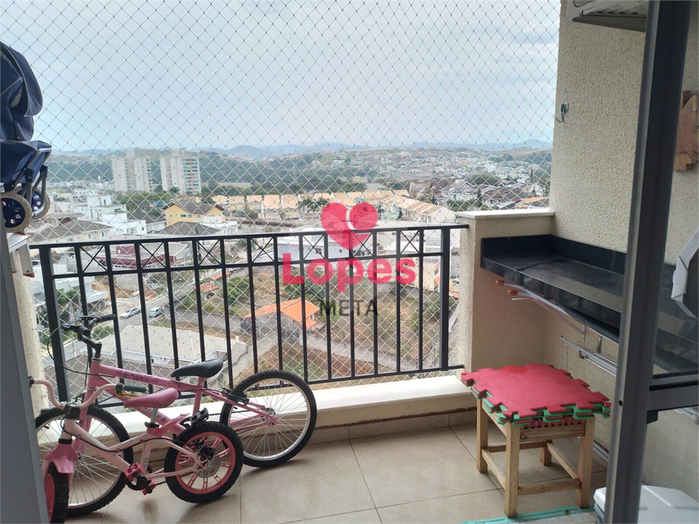 Apartamento à venda com 3 quartos, sendo 1 suíte, em Urbanova V, São José dos Campos, SP