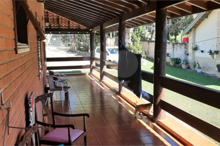 Chácara à venda com 6 quartos, sendo 3 suítes, em Paiol Velho, Vinhedo, SP