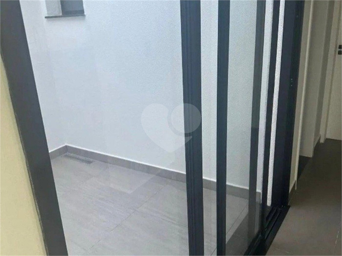 Casa à venda com 3 quartos, sendo 1 suíte, no condomínio Horto Florestal Villagio, Sorocaba - SP