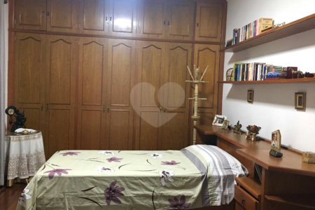 Casa à venda com 5 quartos, sendo 4 suítes,  em Vila Tramontano, São Paulo, SP