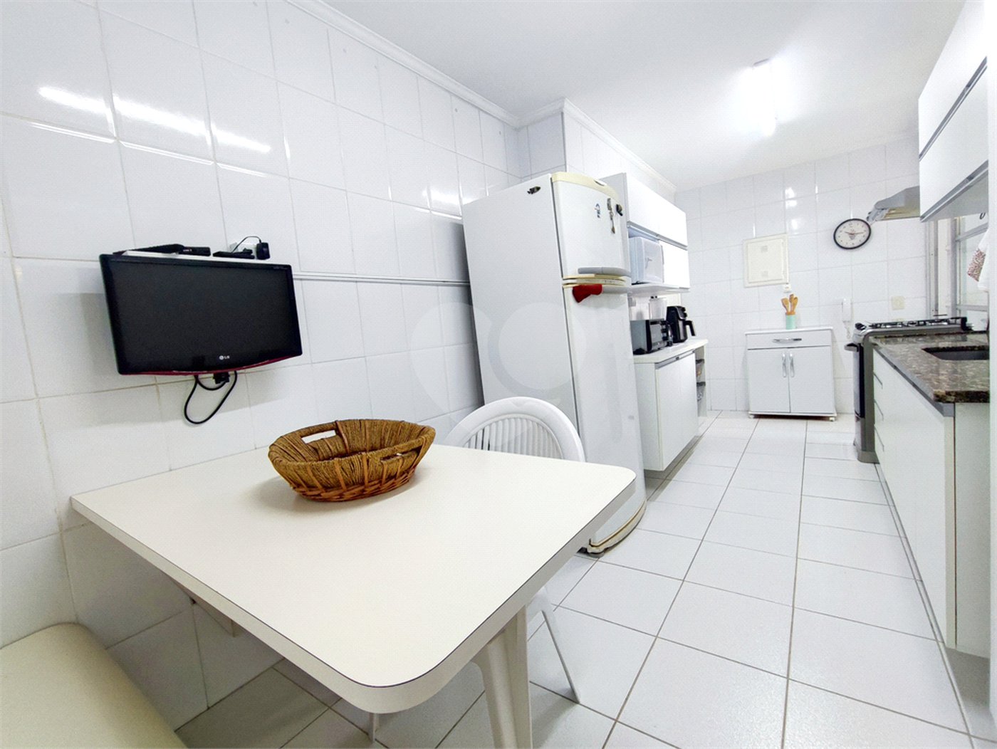 Apartamento à venda com 3 quartos, sendo 1 suíte, em Alto da Boa Vista, São Paulo, SP