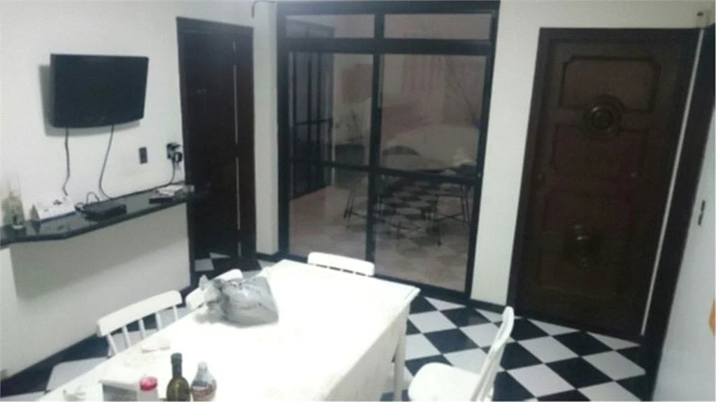 Sobrado à venda com 5 quartos, sendo 2 suítes, em Brooklin Paulista, São Paulo, SP