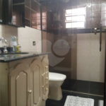 Sobrado à venda com 5 quartos, sendo 3 suítes, em Horto, São Paulo, SP