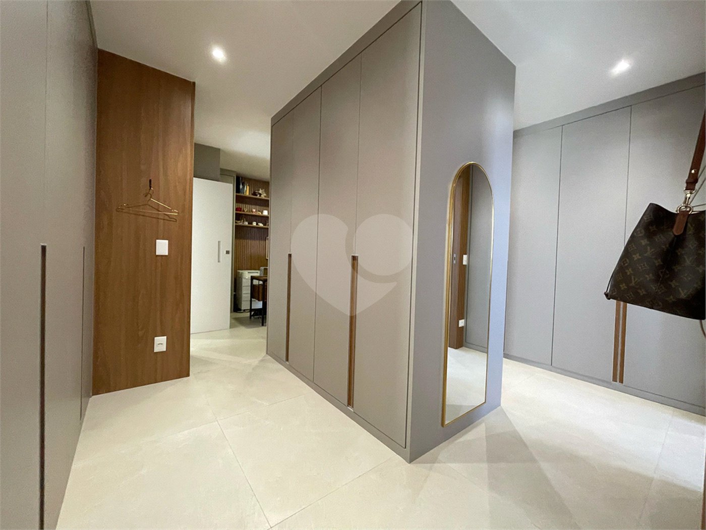 Apartamento à venda com 4 suítes em Perdizes, São Paulo, SP