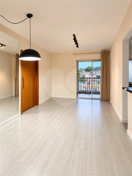 Apartamento à venda com 3 quartos, sendo 1 suíte, em Campo Belo, São Paulo, SP