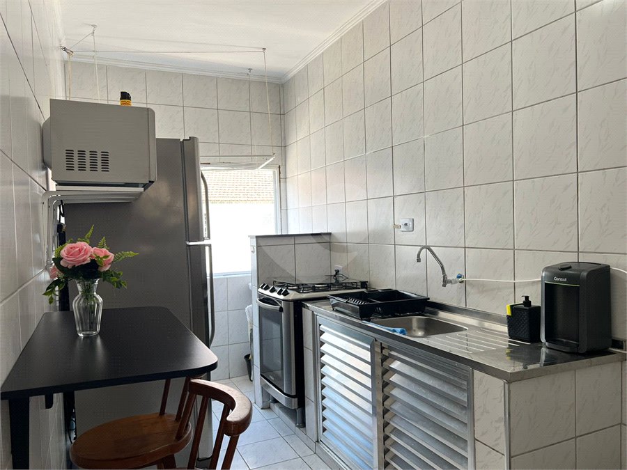 Apartamento à venda com 1 quarto em Guilhermina, Praia Grande, SP