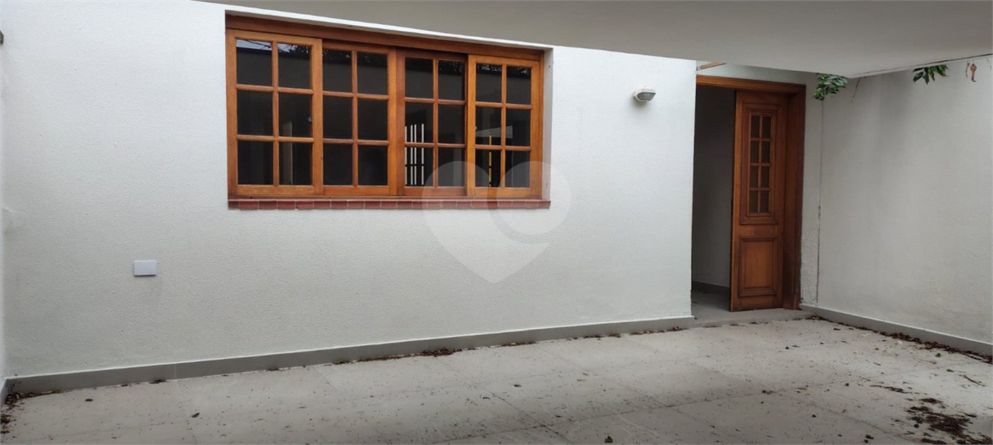 Casa de Vila à venda com 3 quartos, sendo 2 suítes, em Santo Amaro, São Paulo, SP