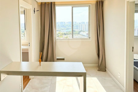 Apartamento à venda com 2 quartos em Santo Amaro, São Paulo, SP