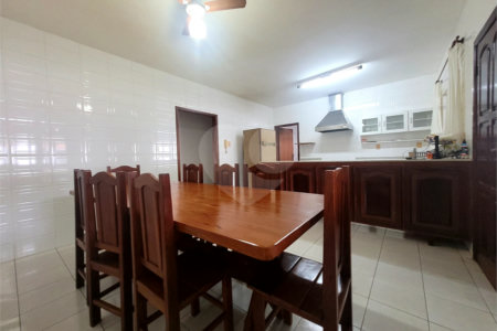 Terreno à venda com 3 suítes em Bazílio, Rio Bonito, RJ