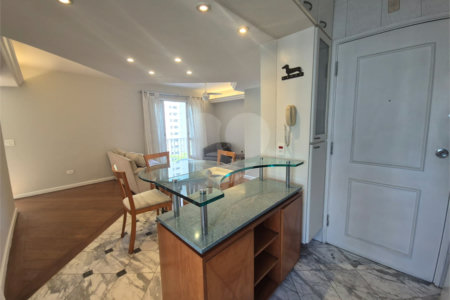 Apartamento Mobiliado, e Aconchegante, Bem Localizado