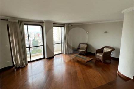 Apartamento com 3 Quartos e 2 Suites à Venda, 180 m² por R$ 1.100.000