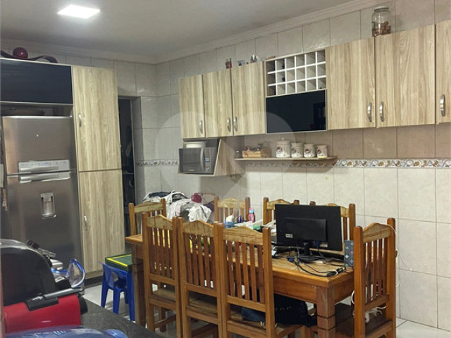 Casa à venda com 3 quartos, sendo 1 suíte,  em Vila Leonor, São Paulo, SP