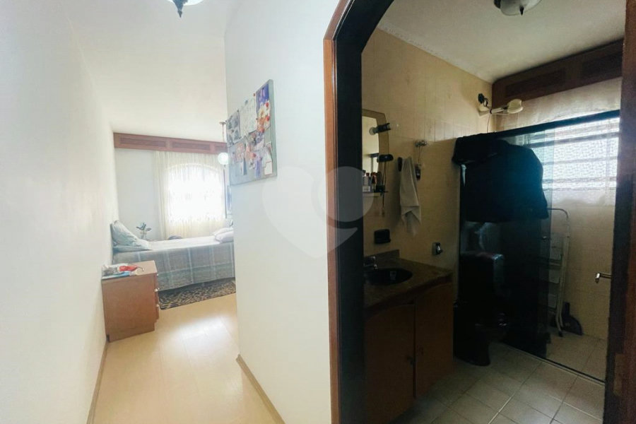 Casa à venda com 4 quartos, sendo 2 suítes, em Vila Maria, São Paulo, SP