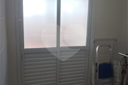Apartamento à venda com 2 suítes em Aviação, Praia Grande, SP