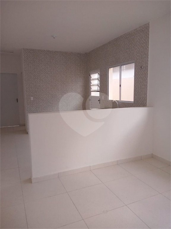 Casa à venda com 2 quartos, sendo 1 suíte, no Centro, Mairinque, SP