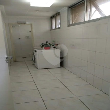 Apartamento à venda com 3 quartos, sendo 1 suíte, em Pinheiros, São Paulo, SP