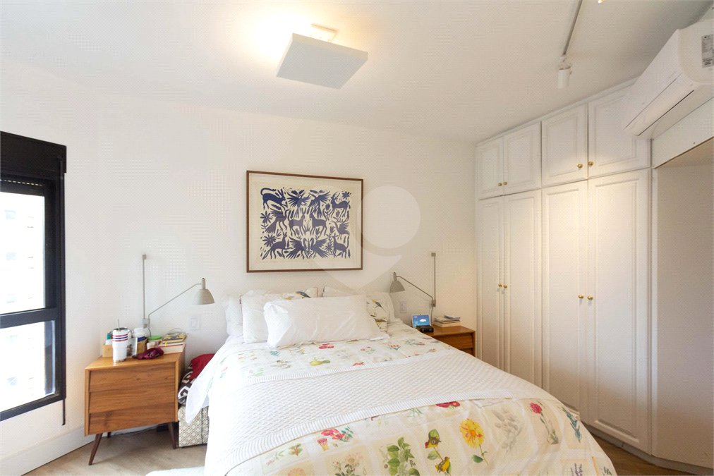 Apartamento à venda com 4 suítes em Vila Nova Conceição, São Paulo, SP
