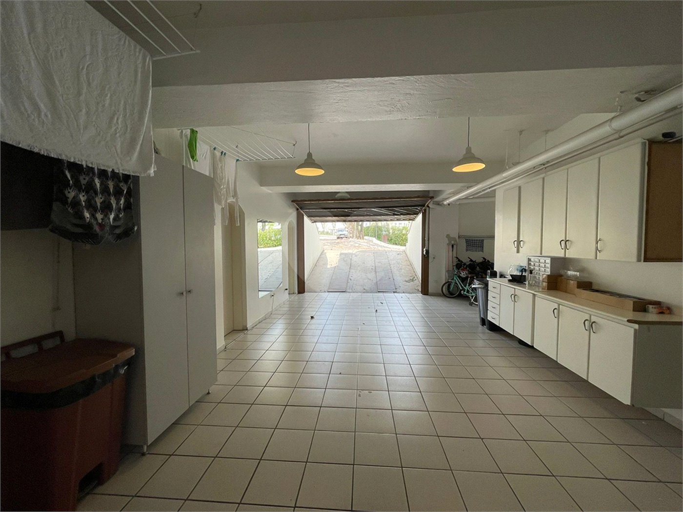 Casa em condomínio à venda ou para alugar com 4 quartos, sendo 3 suítes,  em Jardim Panorama, São Paulo, SP