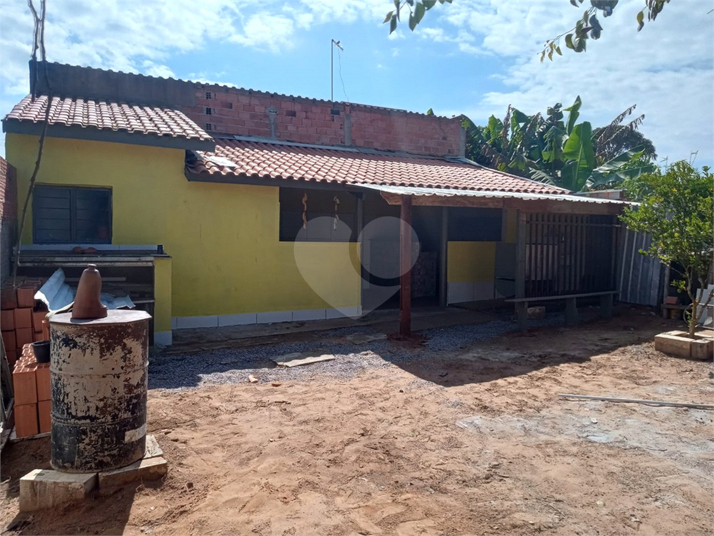 Chácara à venda com 2 quartos, sendo 1 suíte, em Área Rural de Alambari, Alambari, SP