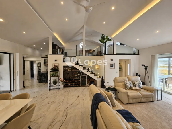 Casa com 3 quartos à venda no Algarve, Portugal – Piscina e terreno de 12.000 m²