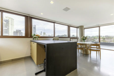 Apartamento à venda com 3 suítes em Jardim das Bandeiras, São Paulo, SP