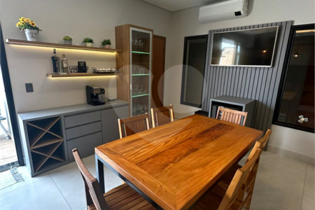 Casa à venda com 3 quartos, sendo 1 suíte, no condomínio Residencial Evidências, Indaiatuba - SP