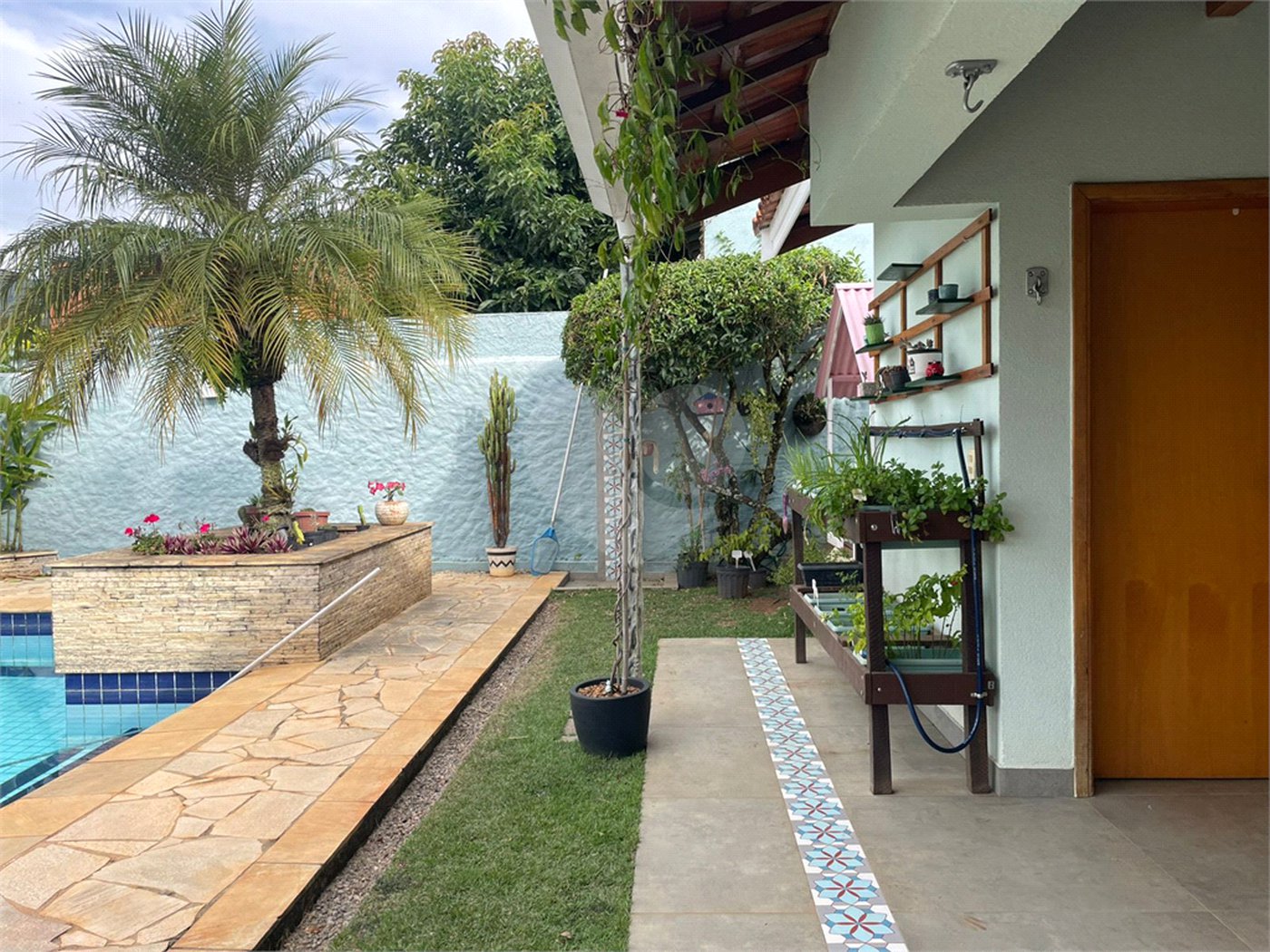 Casa à venda com 3 quartos, sendo 1 suíte, em Vila Esperia Ou Giglio, Atibaia, SP