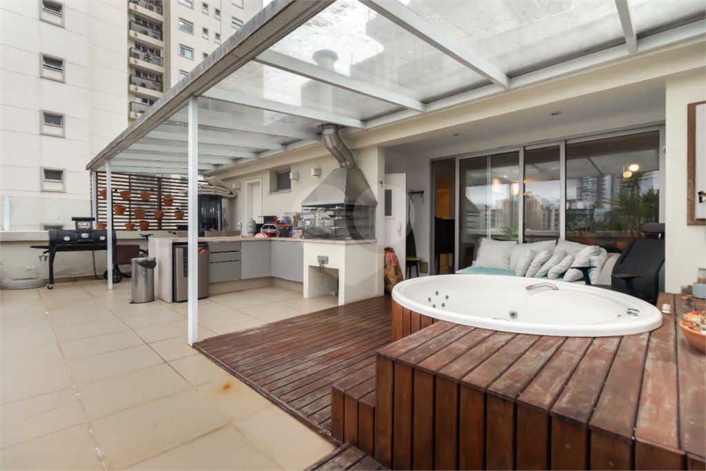 Apartamento à venda com 2 quartos, sendo 1 suíte, em Campo Belo, São Paulo, SP