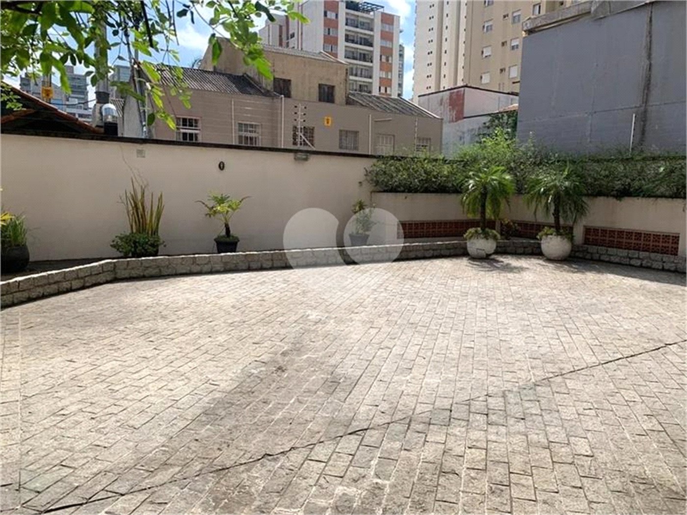 Apartamento à venda ou para alugar com 4 quartos, sendo 1 suíte, em Pinheiros, São Paulo, SP