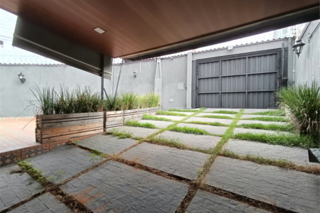 Casa à venda com 3 quartos, sendo 1 suíte,  em Jardim Santa Rosália, Sorocaba, SP