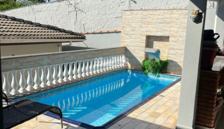 Casa à venda com 3 quartos, sendo 1 suíte, em Retiro das Fontes, Atibaia, SP
