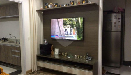 Apartamento à venda com 3 quartos, sendo 1 suíte, em Parque Reboucas, São Paulo, SP