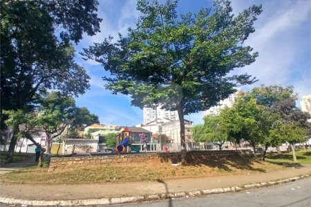 Casa à venda com 2 quartos no condomínio Sintra, São Paulo - SP