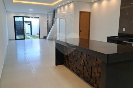 Duplex à venda com 3 quartos, sendo 1 suíte, em Tabapiri, Porto Seguro, BA