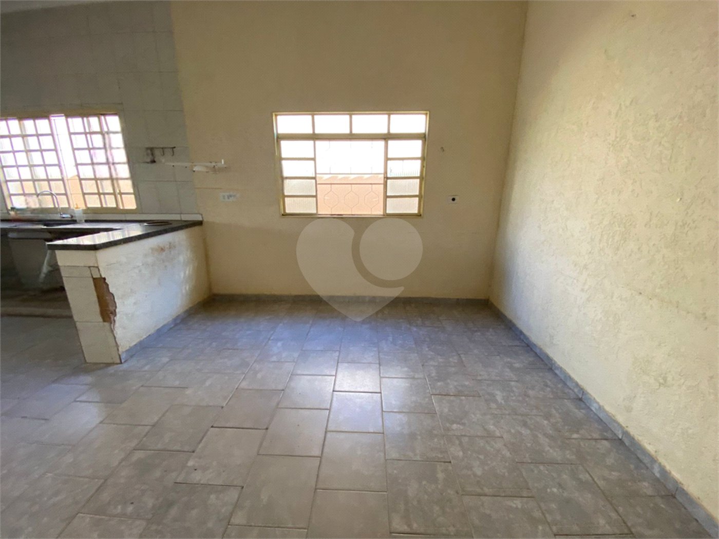 Casa à venda com 3 quartos, sendo 2 suítes, no Centro, Três Lagoas, MS