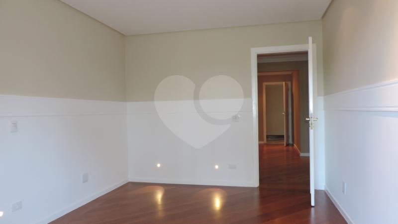 Apartamento à venda com 3 suítes em Jardim Marajoara, São Paulo, SP