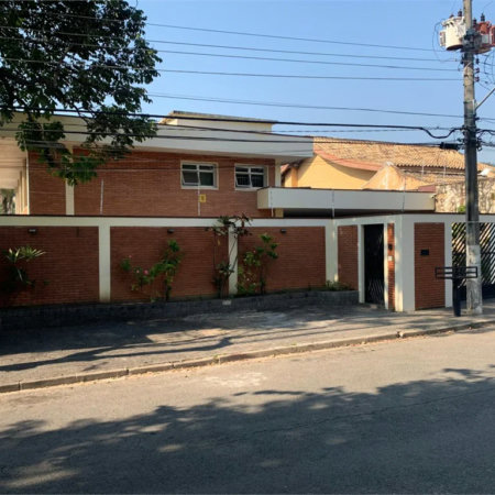 Casa à venda com 4 quartos, sendo 2 suítes, em Vila São Francisco, São Paulo, SP
