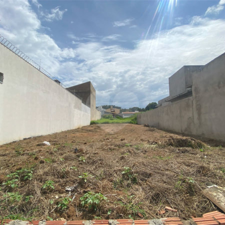 Terreno à Venda no Jardim Embaré - São Carlos