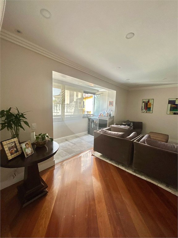 Apartamento à venda com 3 quartos, sendo 1 suíte,  em Jardim São Paulo(zona Norte), São Paulo, SP
