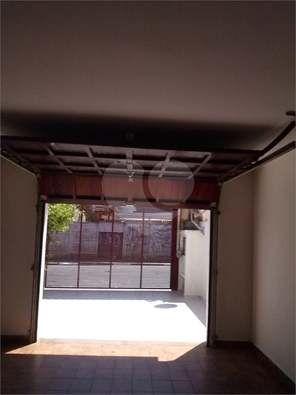 Sobrado à venda com 3 quartos em Jardim Itacolomi, São Paulo, SP