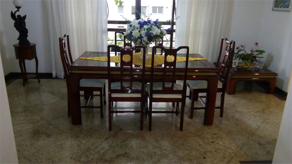 Apartamento à venda com 4 suítes em Vila Suzana, São Paulo, SP