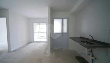 Apartamento à venda com 3 quartos, sendo 1 suíte,  em Vila Bandeirantes, São Paulo, SP
