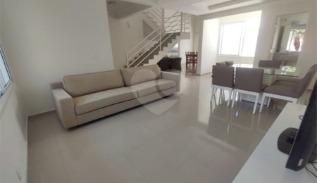 Casa à venda com 3 suítes no condomínio Villaggio Capriccio, Louveira - SP