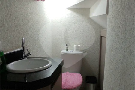Casa à venda com 2 suítes em Chora Menino, São Paulo, SP