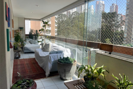 Apartamento à venda com 3 suítes em Vila Andrade, São Paulo, SP